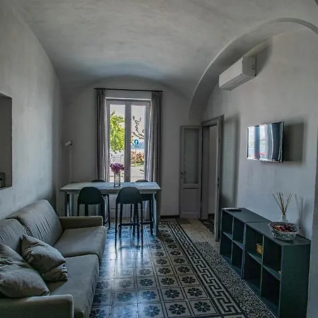 Apartament La Dimora Del Glicine Belgirate